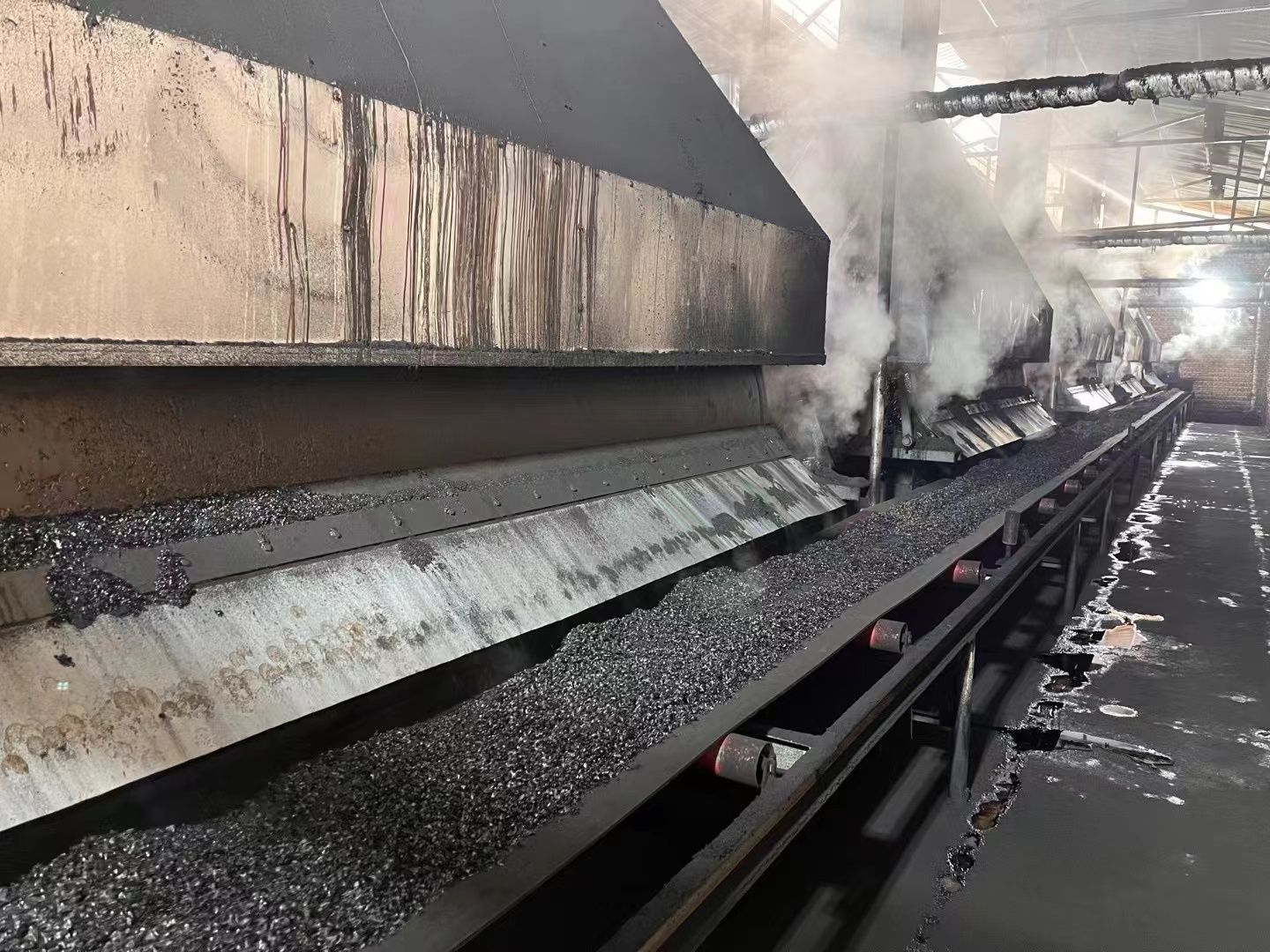 Le fabricant fournit des flocons d'humate de potassium en stock.jpg Le fabricant fournit des flocons d'humate de potassium en stock.jpg